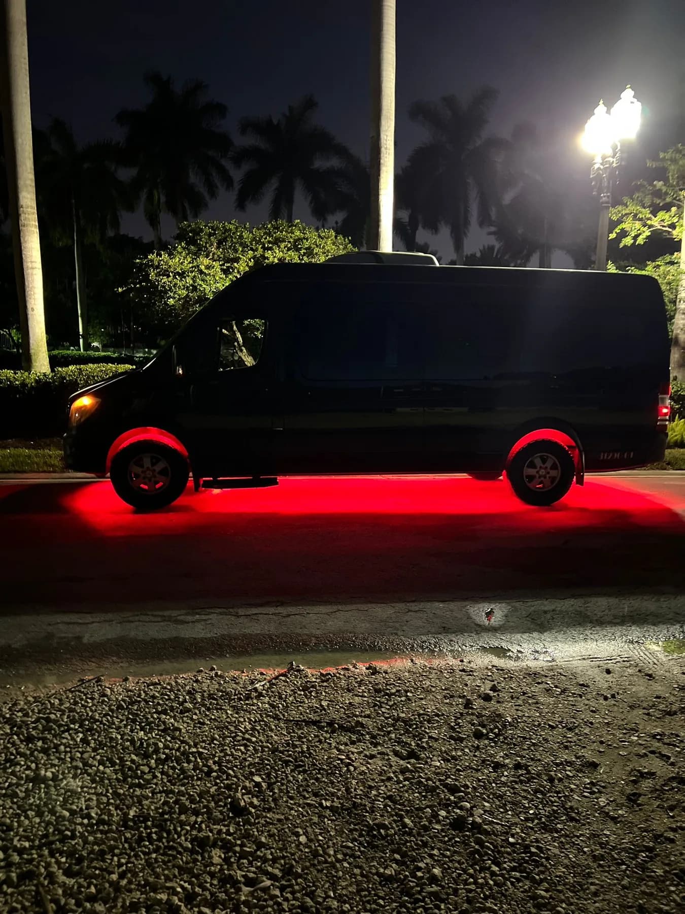 Midnight Movement: Mercedes-Benz Sprinter Executive VIP, FFGR USA